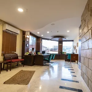 The Lindsay 3* Kolkata