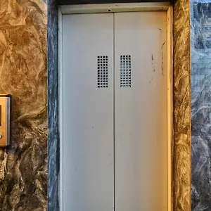 Oyo Flagship 83977 Zq Hotel Kolkata