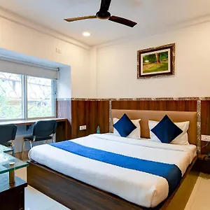 Hotel Q