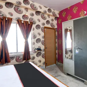 Joy Maa Tara & Restaurant Hotel