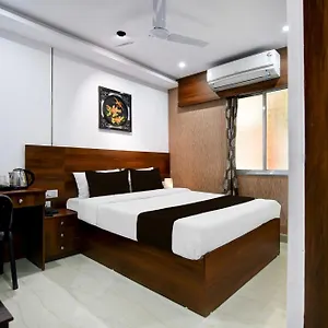 Super Collection O Chinar Park Near Airport فندق 3*