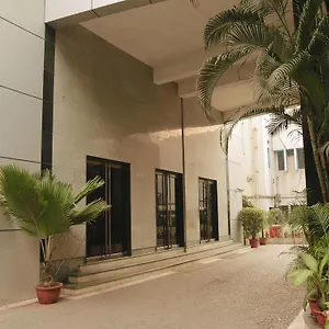 Hotel Oyo 1036 Indismart