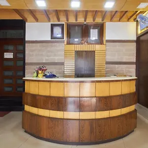 Hotel Pushpak International