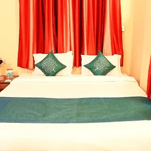 Oyo Ruby Em By Pass Kolkata