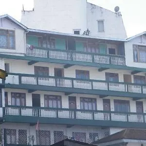 Crimson Central View - Darjeeling Hotel Kolkata