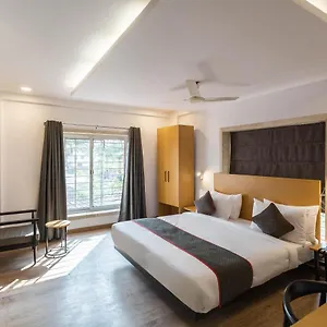 Oyo Townhouse 209 Habitat New Town Hotel Kolkata