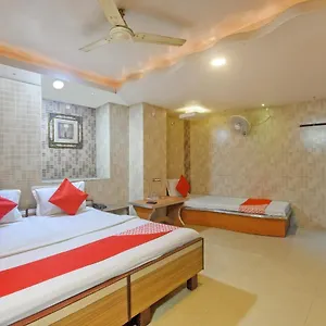 Akash Howrah 3*