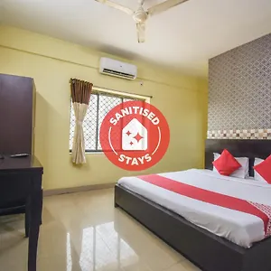 Oyo Flagship 72260 Seema International