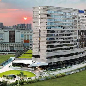 Novotel Hotel&residences 5*
