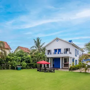 Timeless Elegance By Stayvista - Poolside With Lawn & Terrace Kolkata