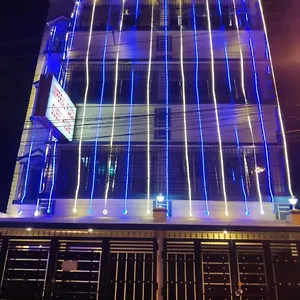Pratima , Hotel
