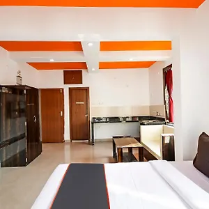 O Dlf Star Hotel