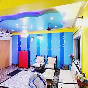 Apartment 2 Bedrooms Flat With Kitchen *