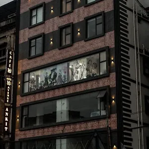 Hotel 16 Avenue