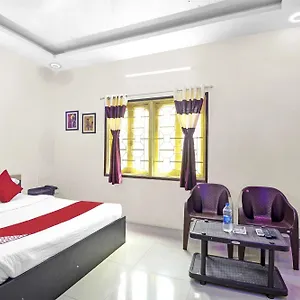 Hotel O Avalon