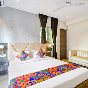 Hotel Fabhotel View Topsia