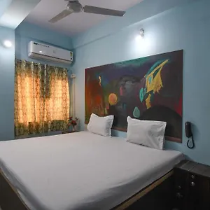 O Blue Cherry Hotel 4*