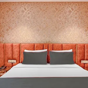 Hotel Collection O Vrindavan 4*