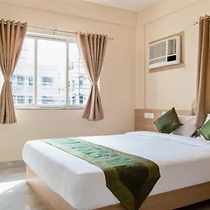 Treebo Trend Indus Residency Premium Liluah