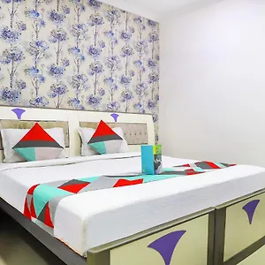 Fabexpress Neeranand Regency - Fully Vaccinated Staff 2*